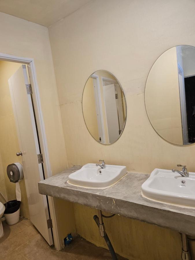 Luca Hostel 曼谷 外观 照片